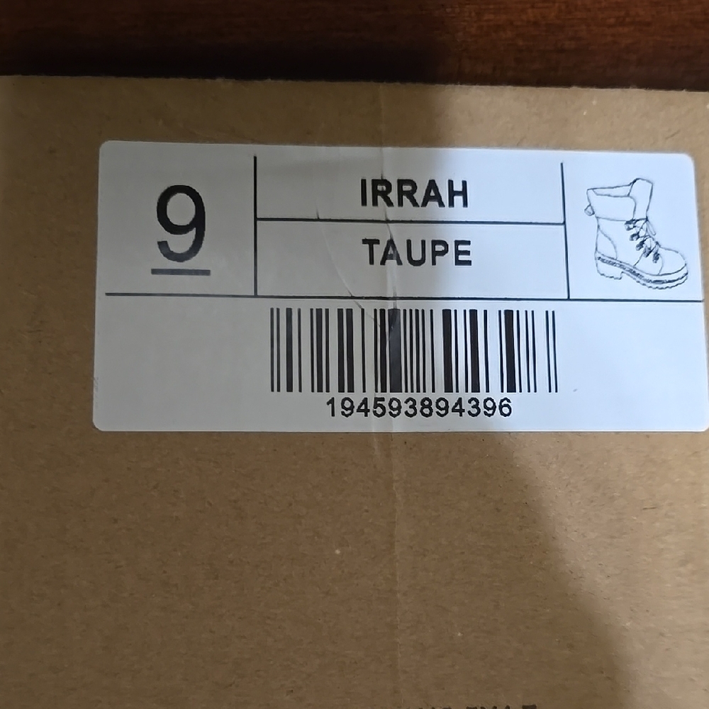 IRRAH Taupe Boots